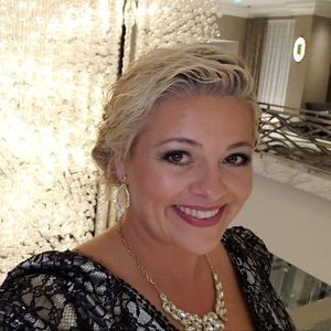 Meet your Posher, Liz